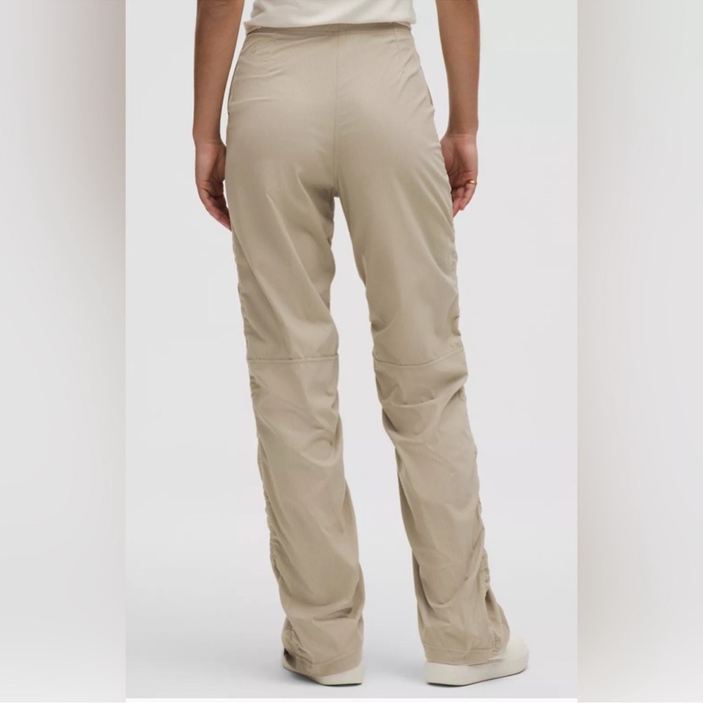 NWT Lululemon Dance Studio Slim-Fit HR Flared Pant in Sheer Oak - Picture 2 of 9